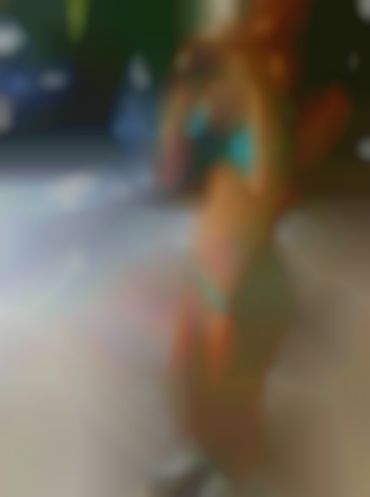 Bella vita females boat club extreme parties in Texas.